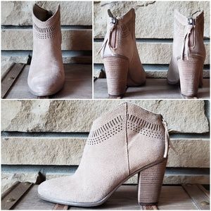 🥀VINCE CAMUTO Fetter Suede Boho Western Boots 7.5